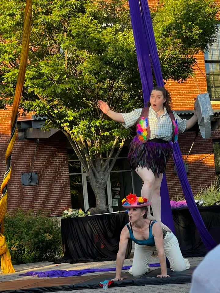 Arc Benders Circus Opera Zauber Magic Flute Enchantee