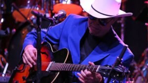 Sunny Lowdown Brings Intimate Blues to Thrush Hill Stage on October 4