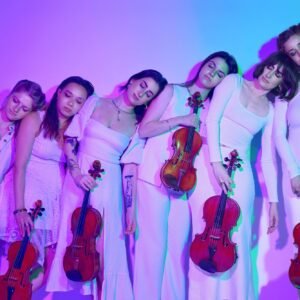 Palaver Strings Port City