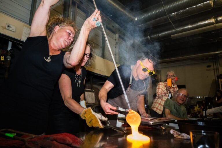 Unforgettable Dinner on Glass: 5-Star Culinary Experience at Solinglass Studio