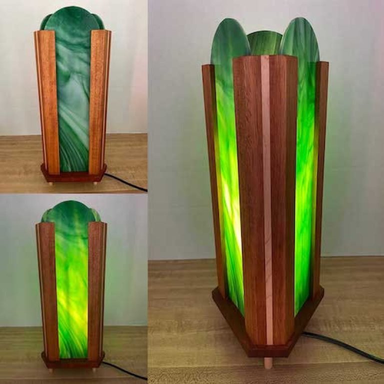 Stained_glass_lamp