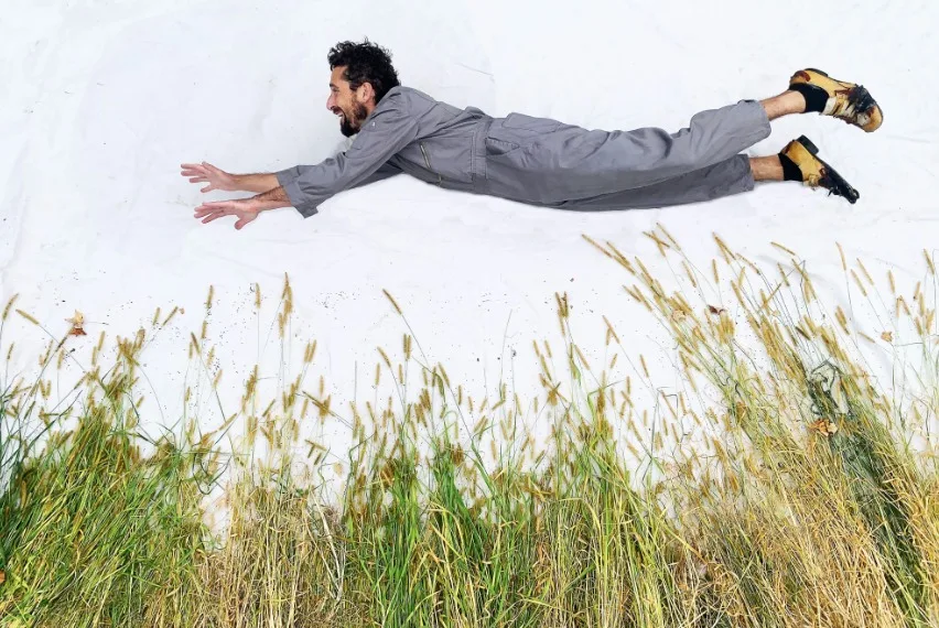 The Suitcase Junket w: Special Guest Louisa Stancioff